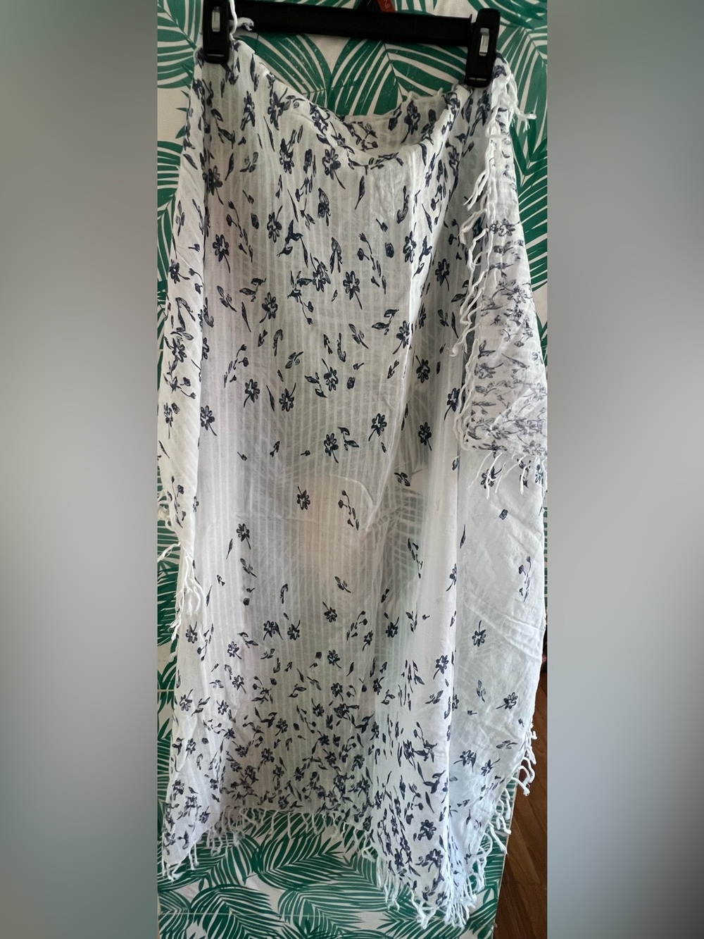 Abercrombie & Fitch White Scarf with Navy Floral Print